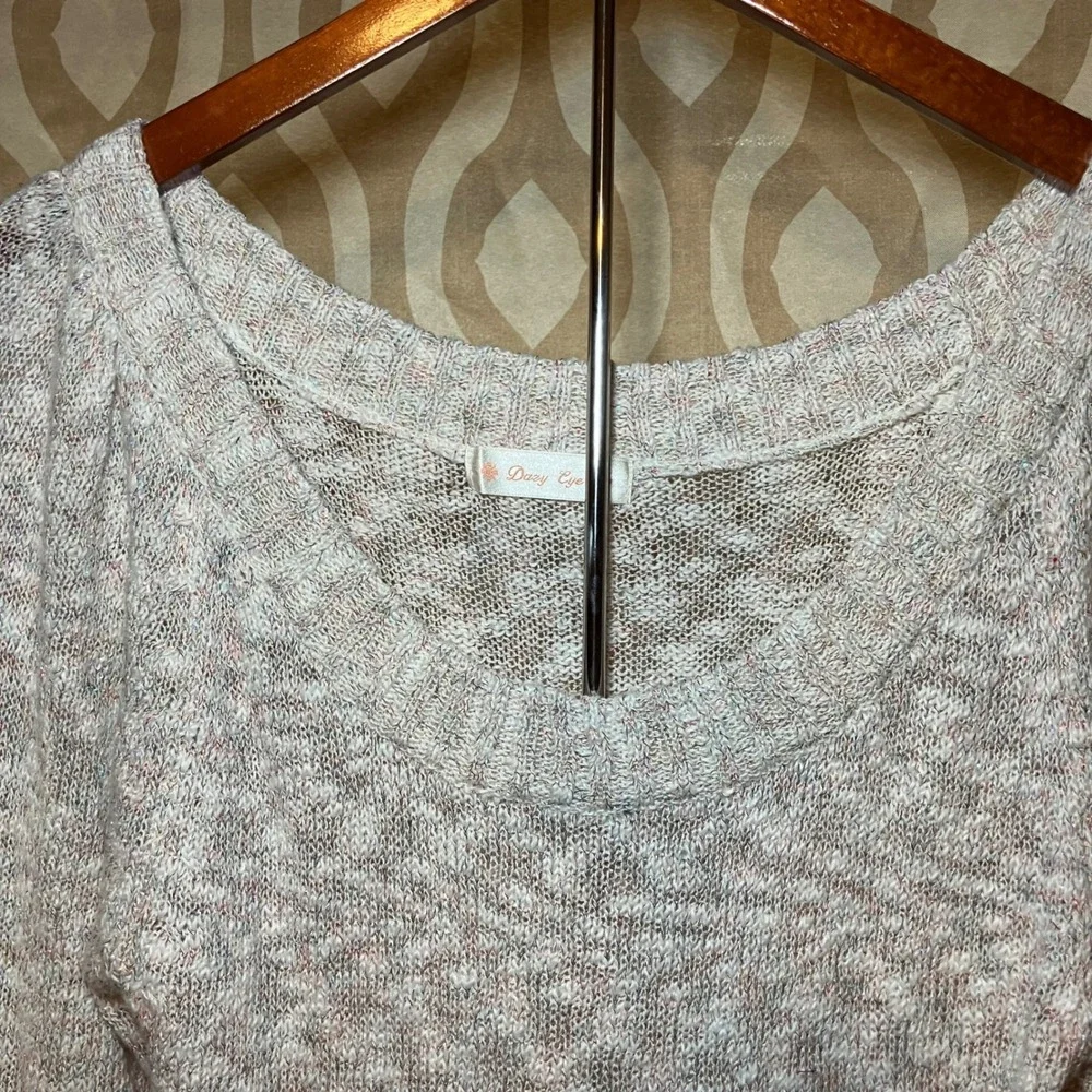 Dazy Eye Women's Size Medium Sparkly Knit Sweater Top Tunic Pockets Long Sleeve